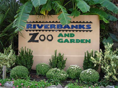 view of sign in front of riverbanks zoo