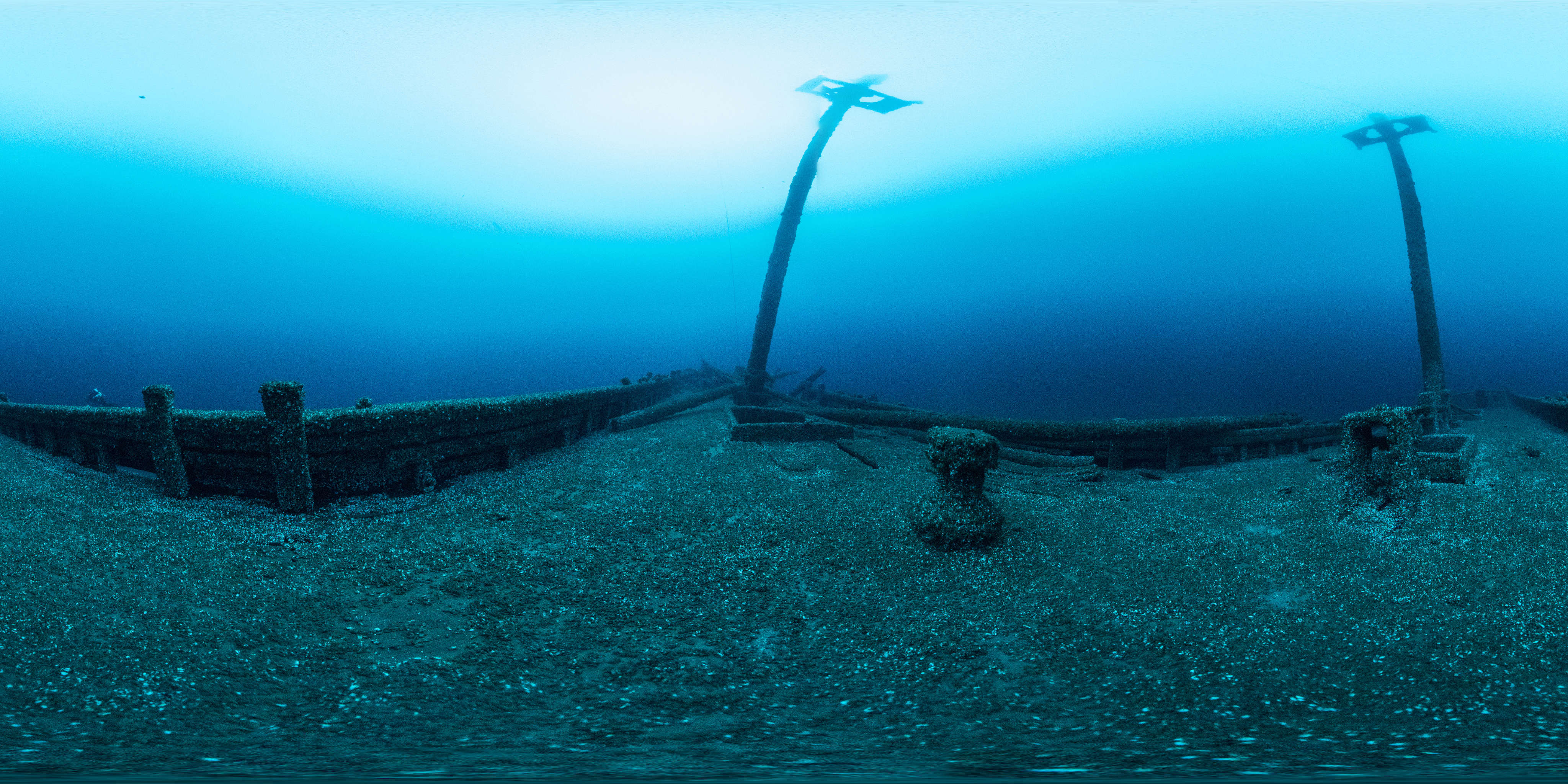 shipwreck underwater